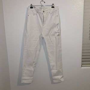 NWT AE MOM JEANS